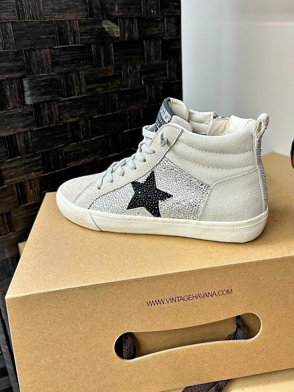 Vintage Havana High-Top Star Sneakers in White & Silver Like New